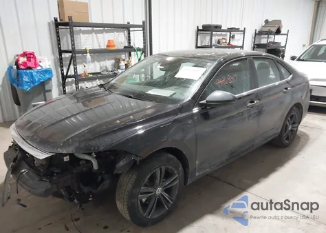 2022 Volkswagen Jetta 1.5T Se z USA, uszkodzony, nr VIN 3VW7M7BU4NM021799